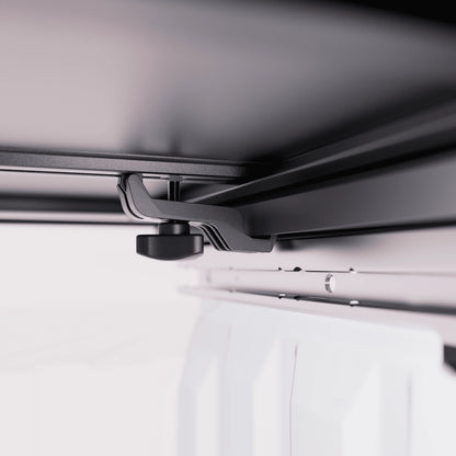 AL4 - Front Latch - Closed.png